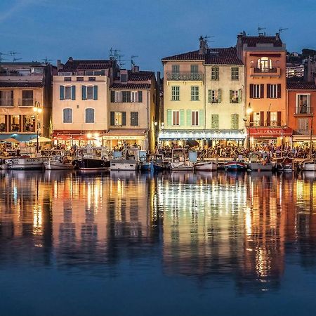 Les Barques, Vue Splendide Sur Le Port De Cassis Apartment Exterior photo