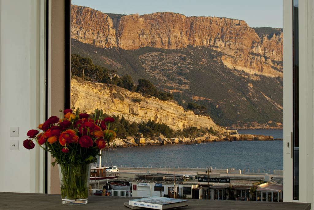 Les Barques, Vue Splendide Sur Le Port De Cassis Apartment Room photo