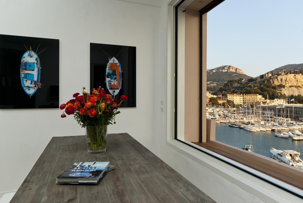 Les Barques, Vue Splendide Sur Le Port De Cassis Apartment Room photo
