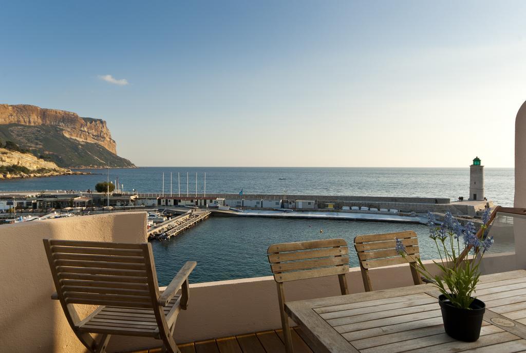 Les Barques, Vue Splendide Sur Le Port De Cassis Apartment Room photo