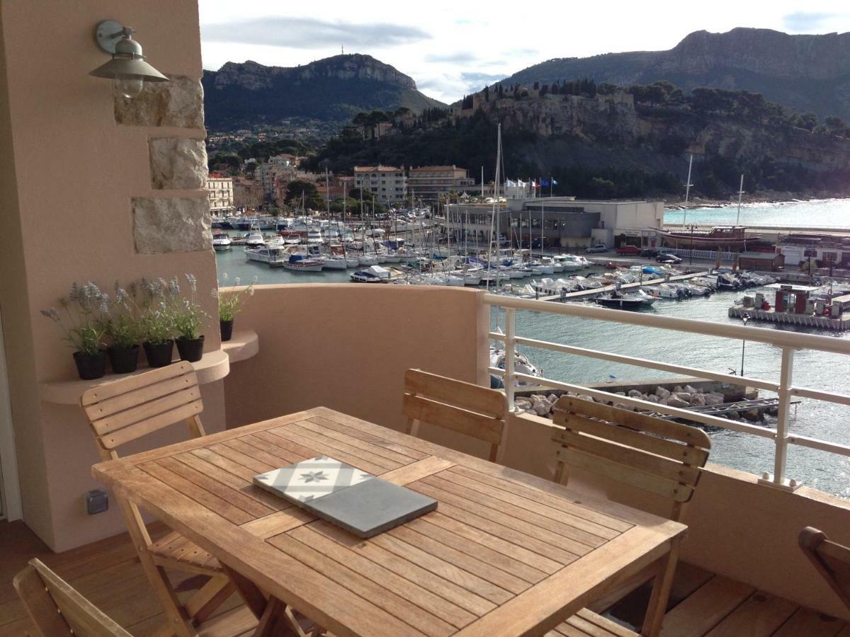 Les Barques, Vue Splendide Sur Le Port De Cassis Apartment Exterior photo