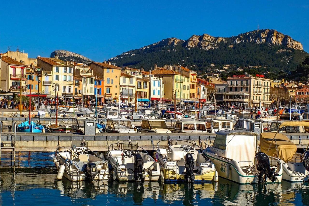 Les Barques, Vue Splendide Sur Le Port De Cassis Apartment Exterior photo