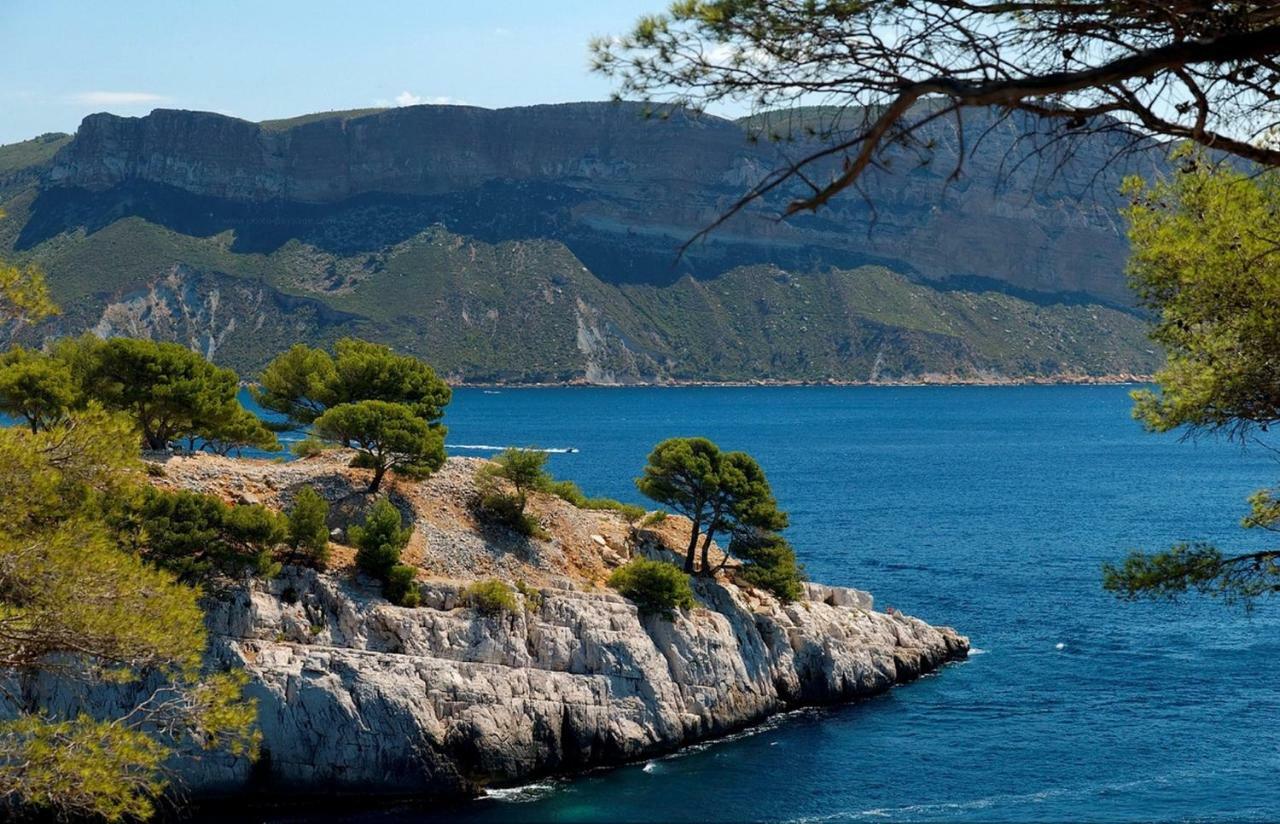 Les Barques, Vue Splendide Sur Le Port De Cassis Apartment Exterior photo